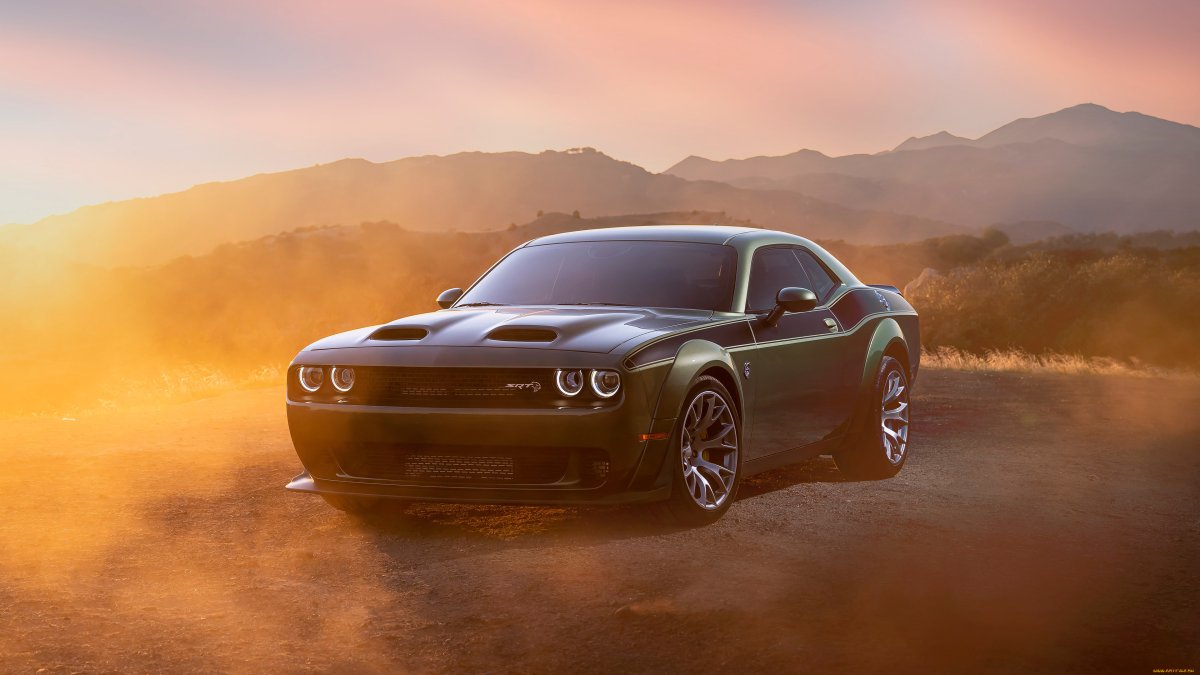 Dodge Challenger Хелкат