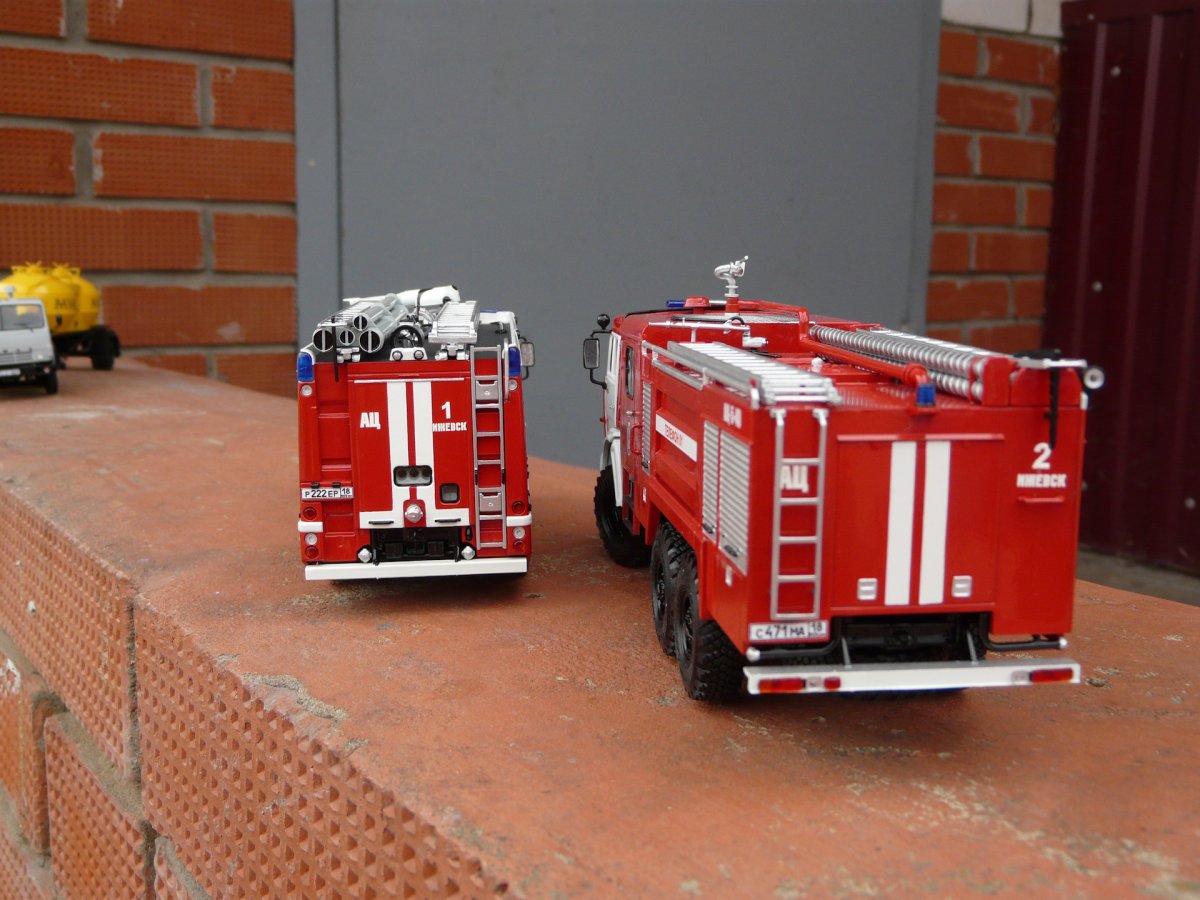 Пожарная машина АЦ-40 КАМАЗ 1-43
