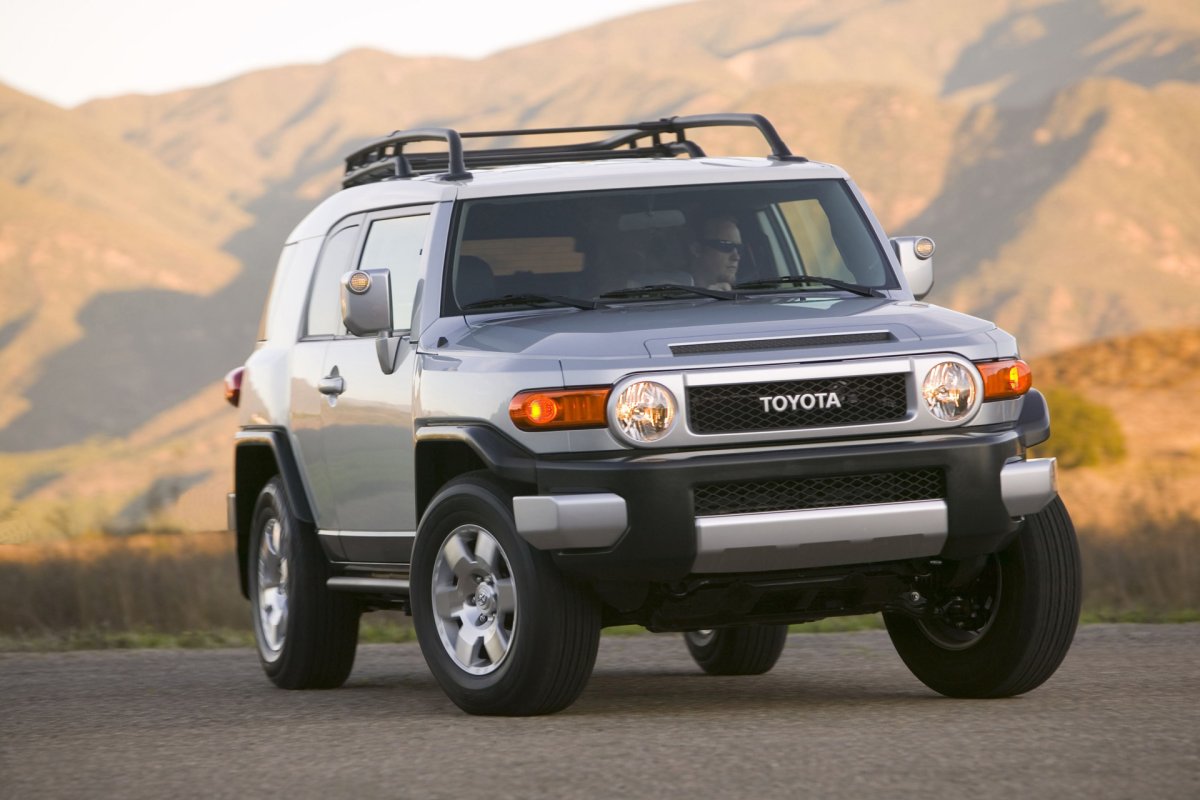 Toyota FJ Cruiser Модельный ряд