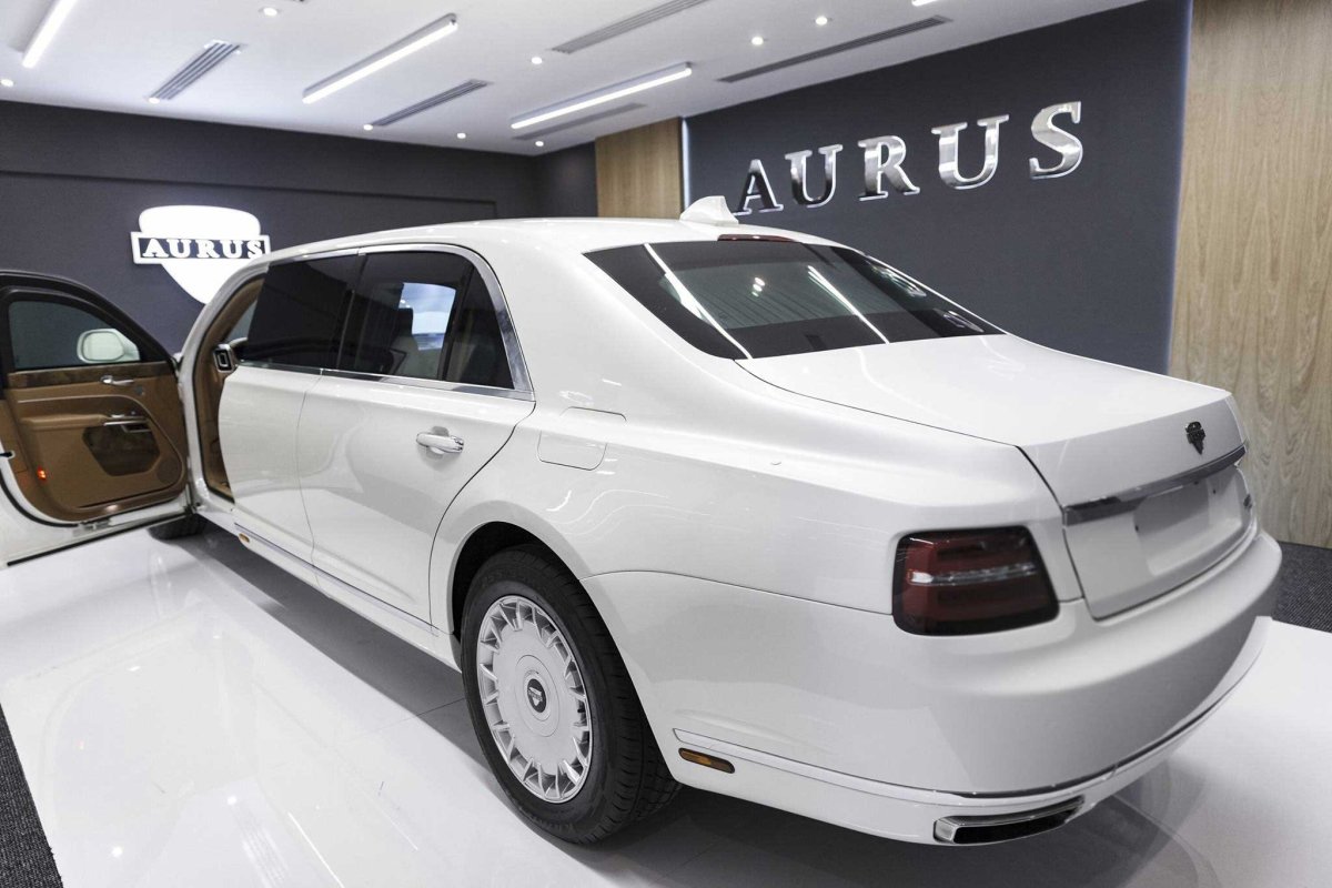 Лимузин Aurus Senat Limousine l700