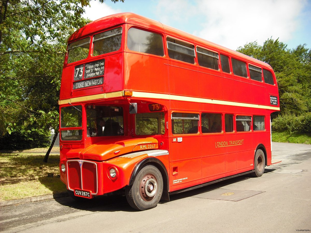 Лондонский автобус Routemaster