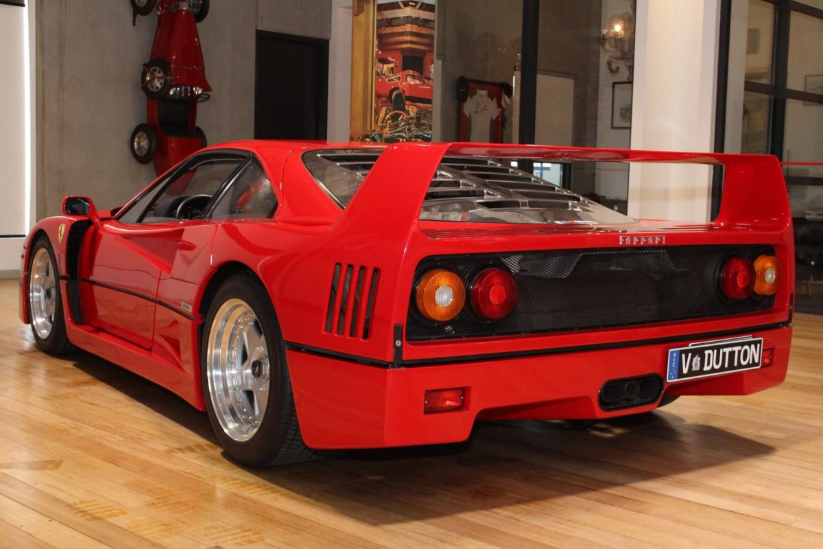 Ferrari f40 1991 2