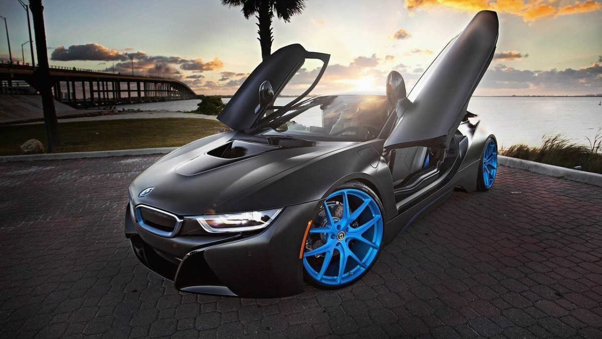 Крутые BMW i8