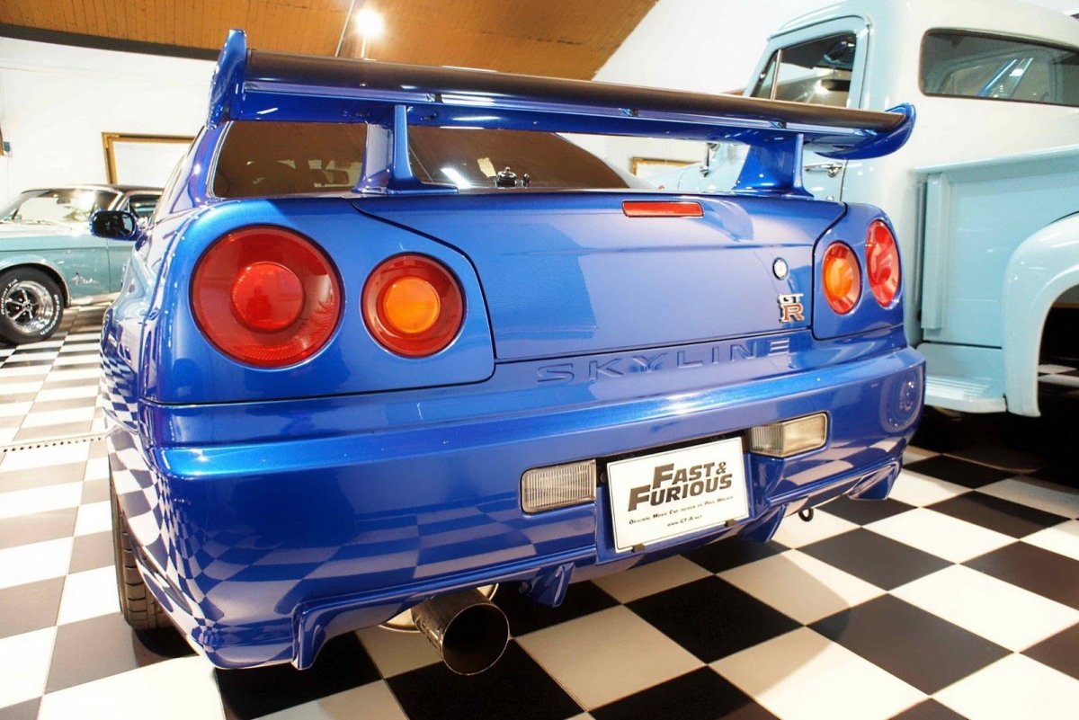 Nissan Skyline GTR r34 Форсаж