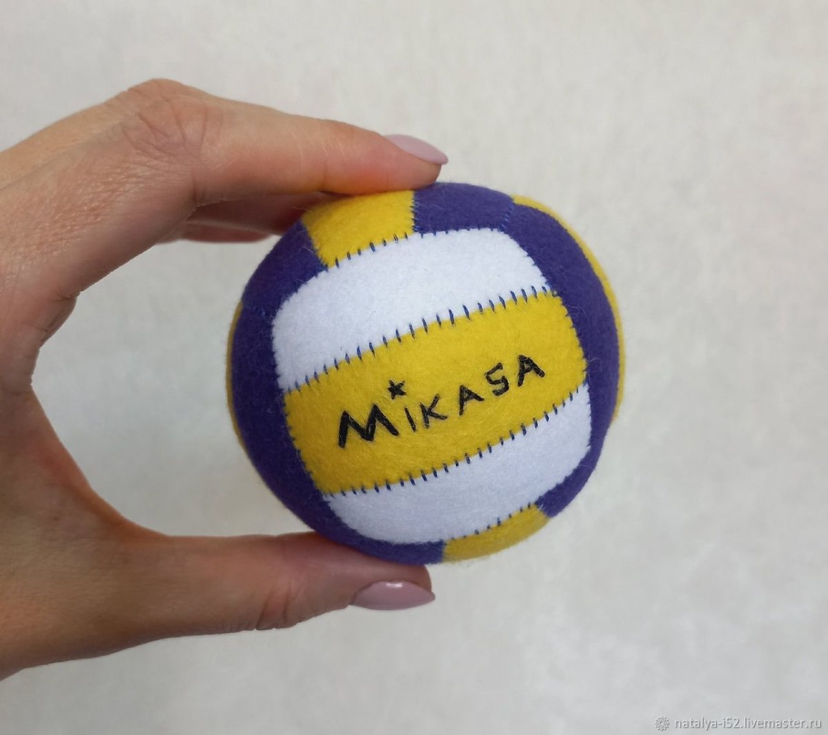 Сувенирный волейбольный мяч