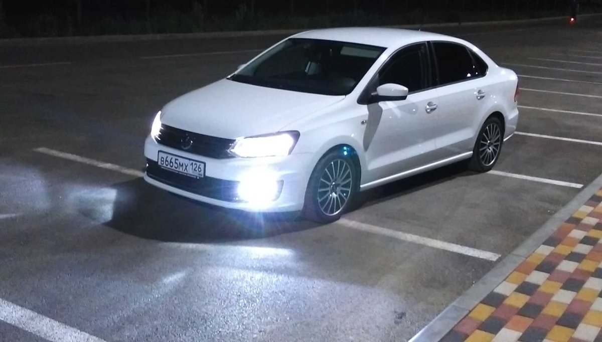 VW Polo sedan 6r
