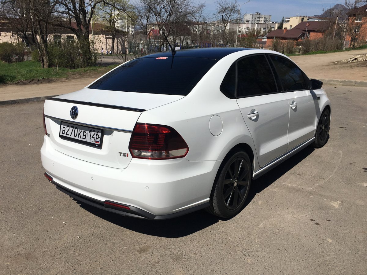 Volkswagen Polo sedan gt белый