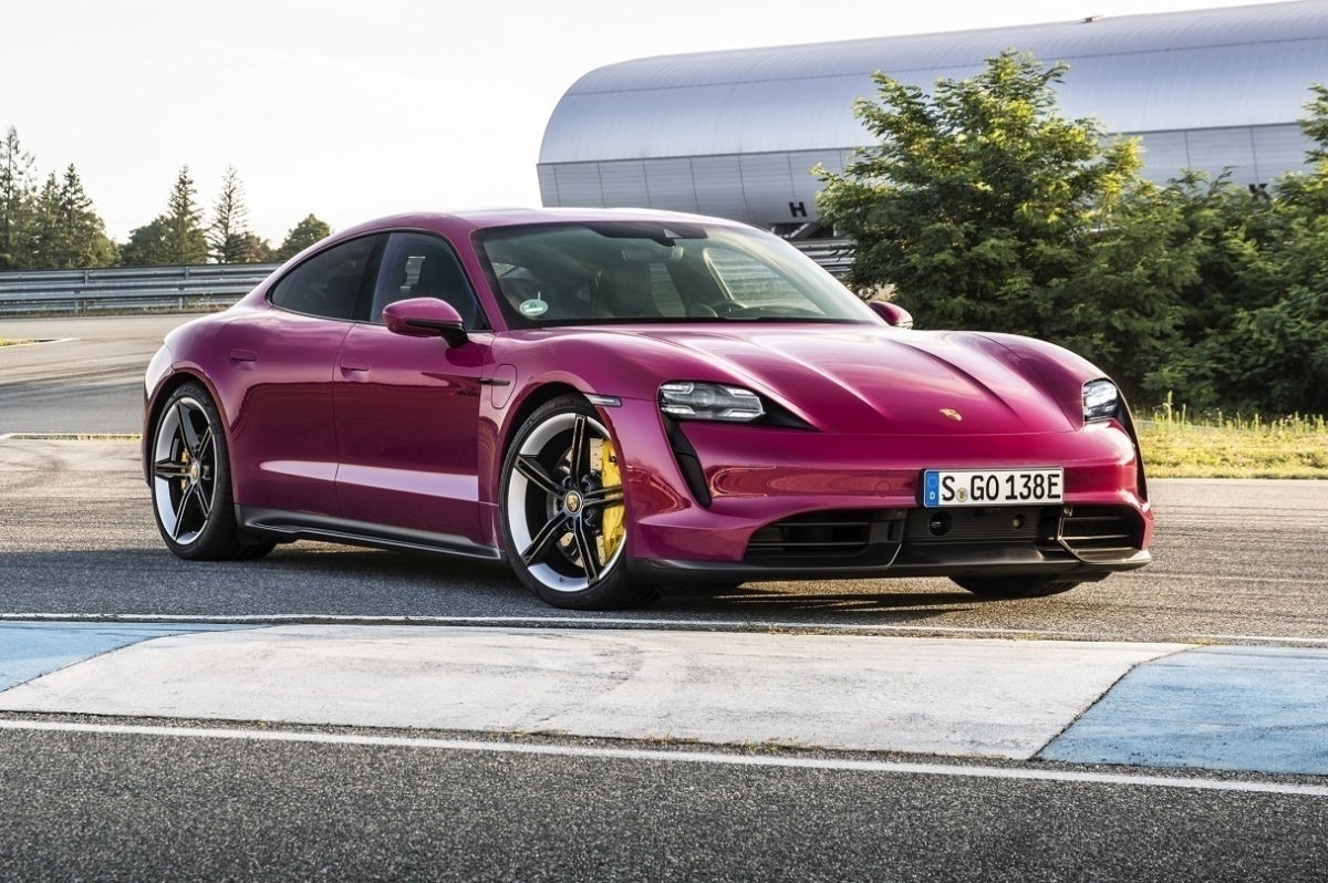 Taycan Turbo s 2022