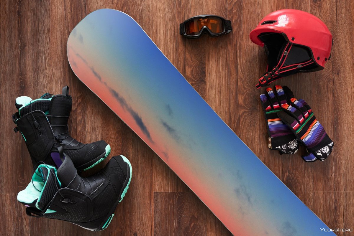 Шлем, перчатки, маска для сноубординга