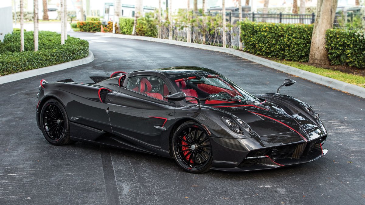 Pagani Huayra Roadster 2017