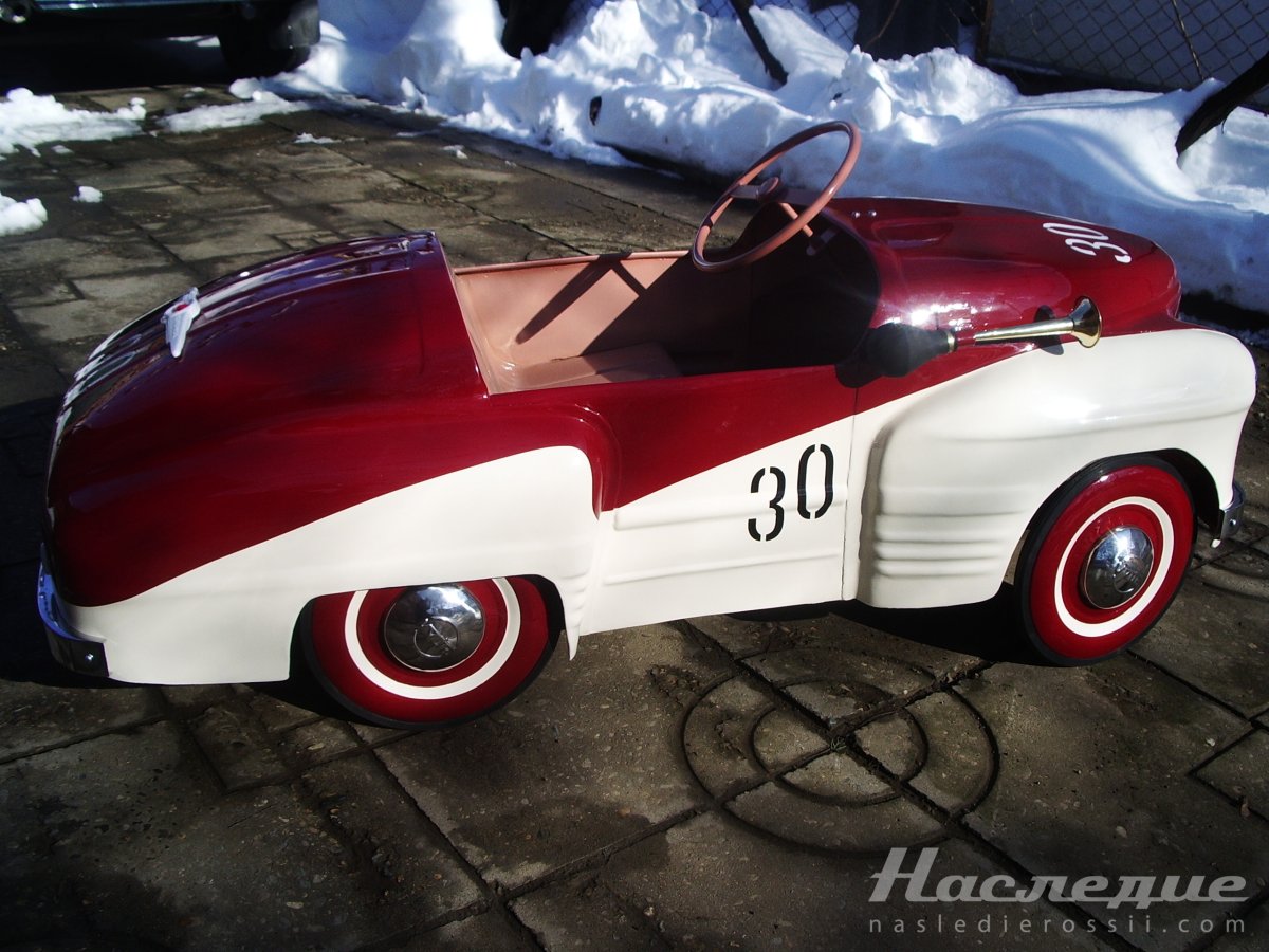 Педальная машина Урал