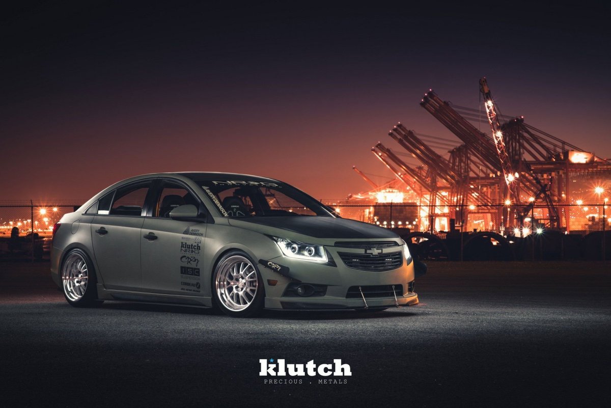 Chevrolet Cruze stance