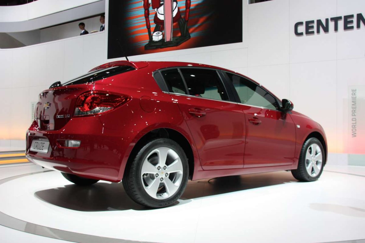 Chevrolet Cruze 2013 хэтчбек