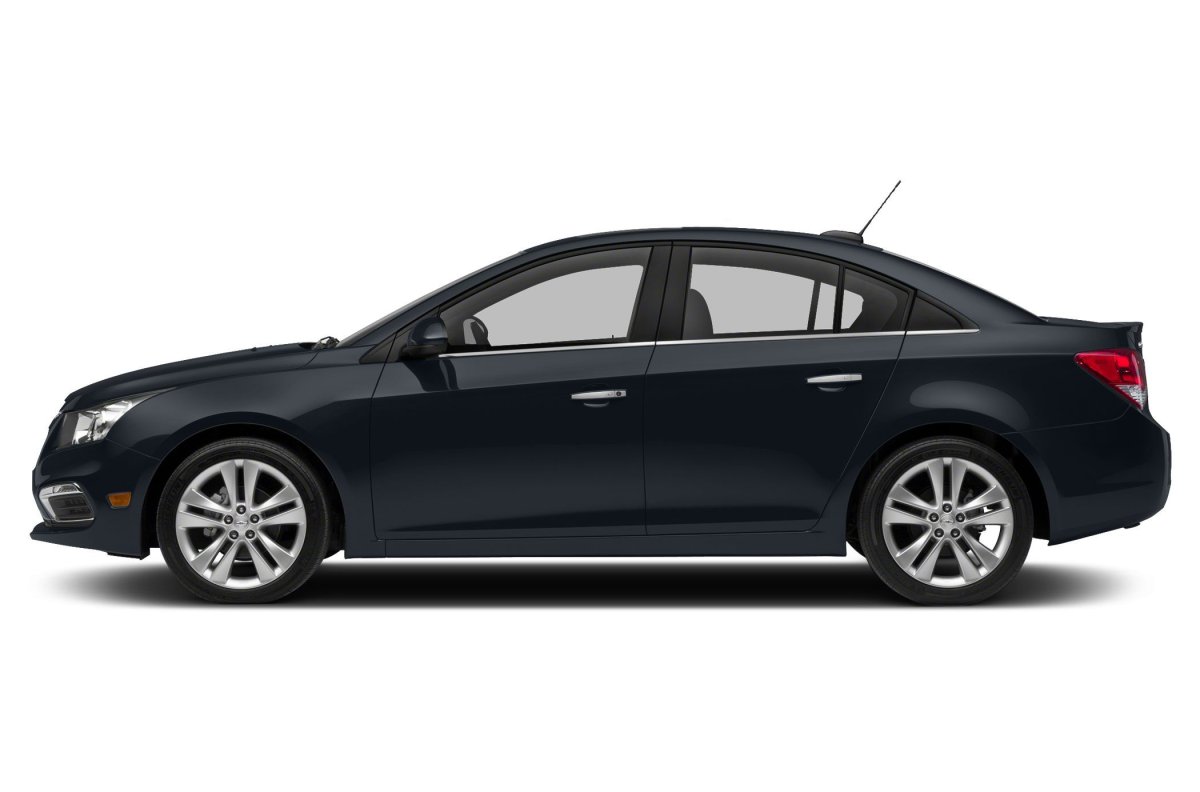 Chevrolet Cruze 2009 сбоку