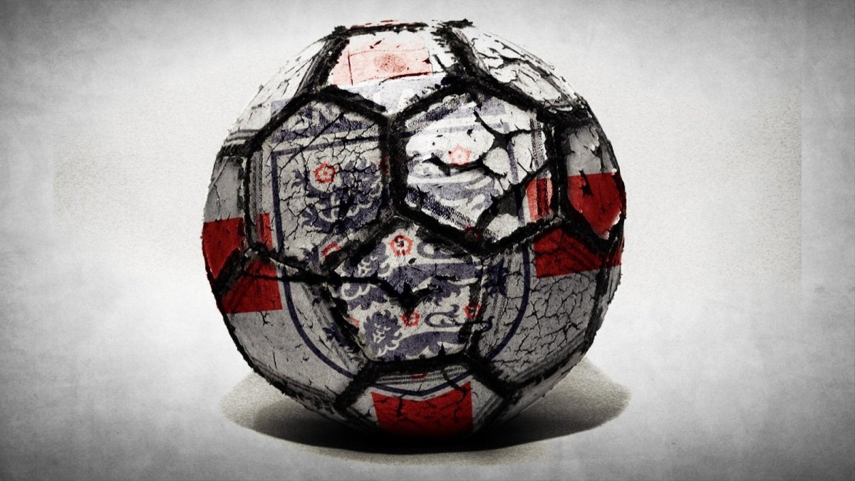 Футбольный мяч креативный