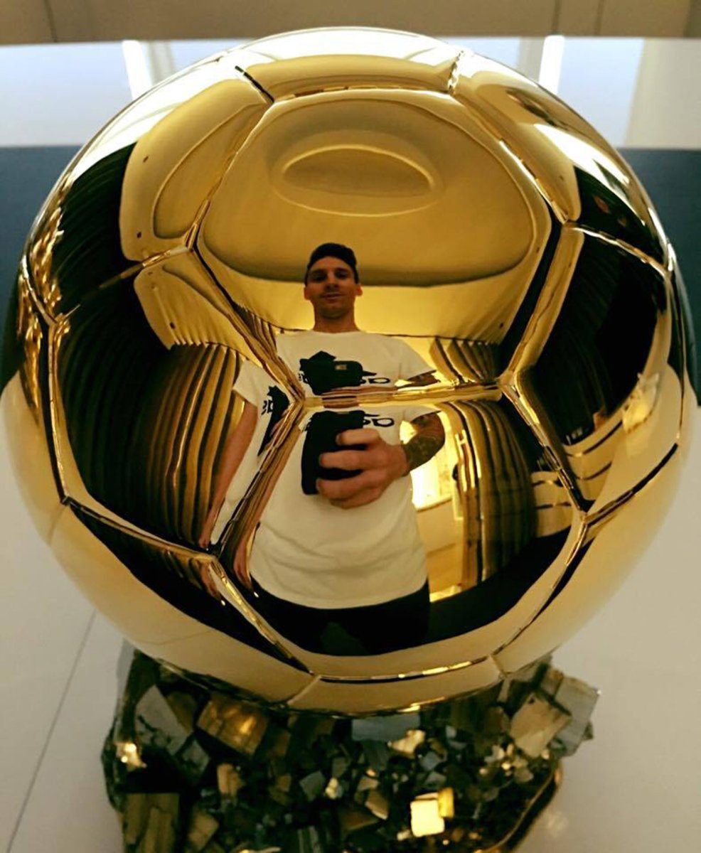 Messi Oltin Top