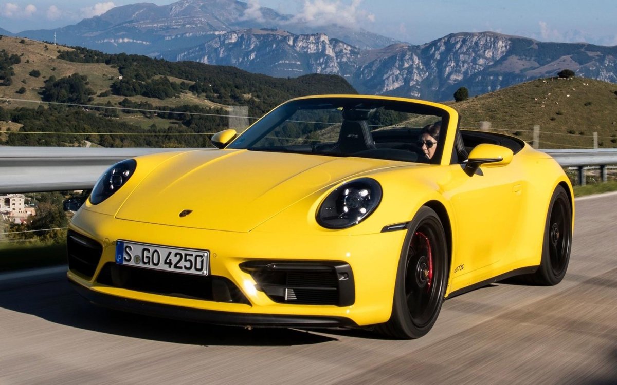 Porsche 911 Carrera GTS