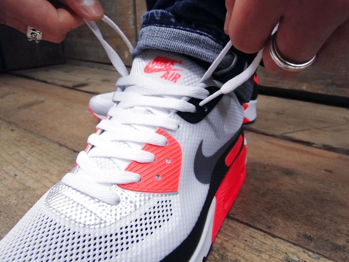 Nike Air Max 90 шнурки
