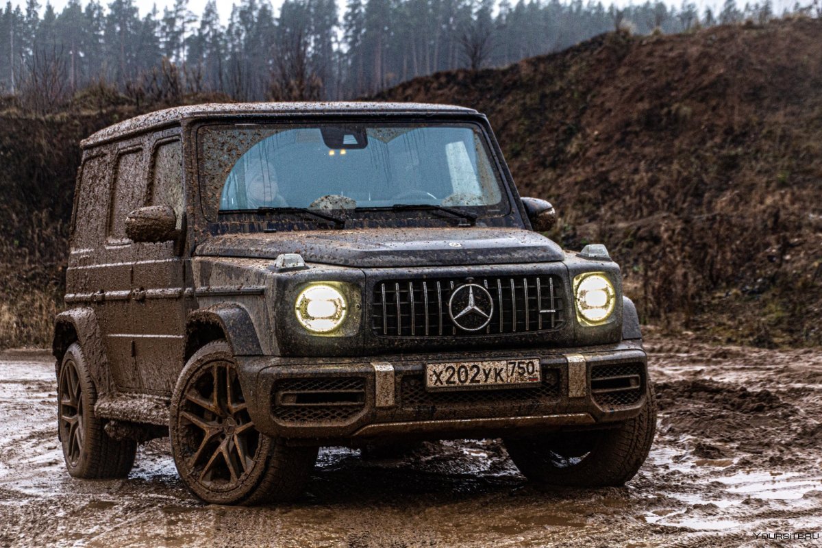 Гелик g63 AMG В грязи