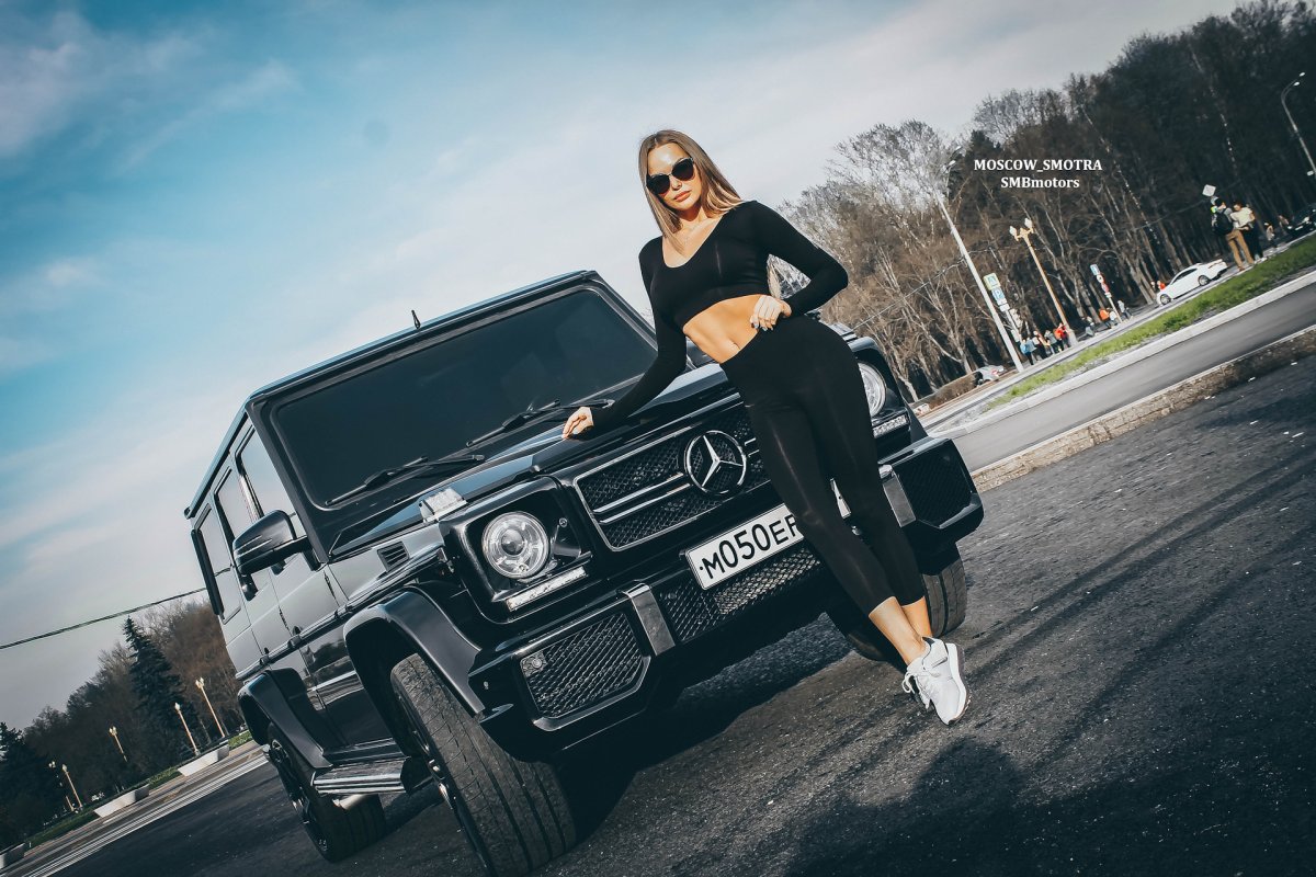Гелик и девушка