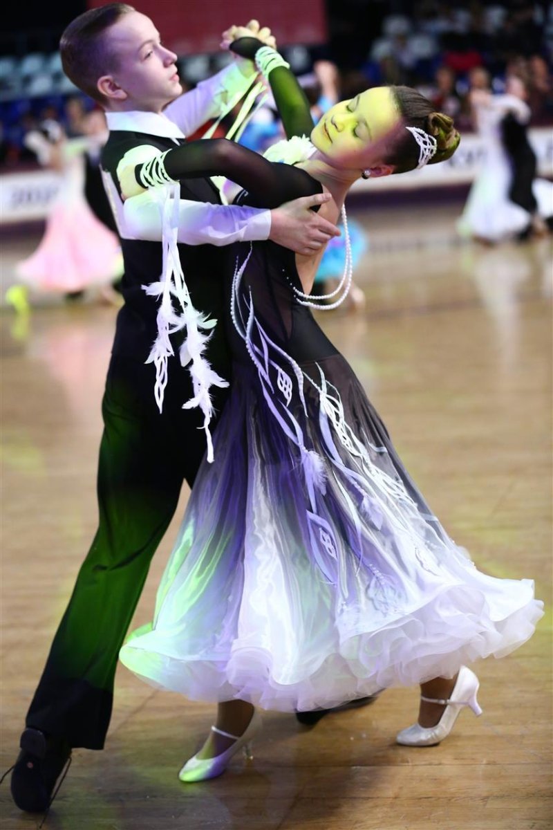 Спортивные бальные танцы платья стандарт Юниоры 2