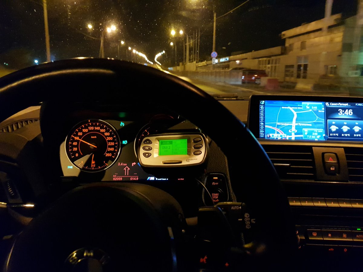 За рулём BMW e39 m5 по ночному городу