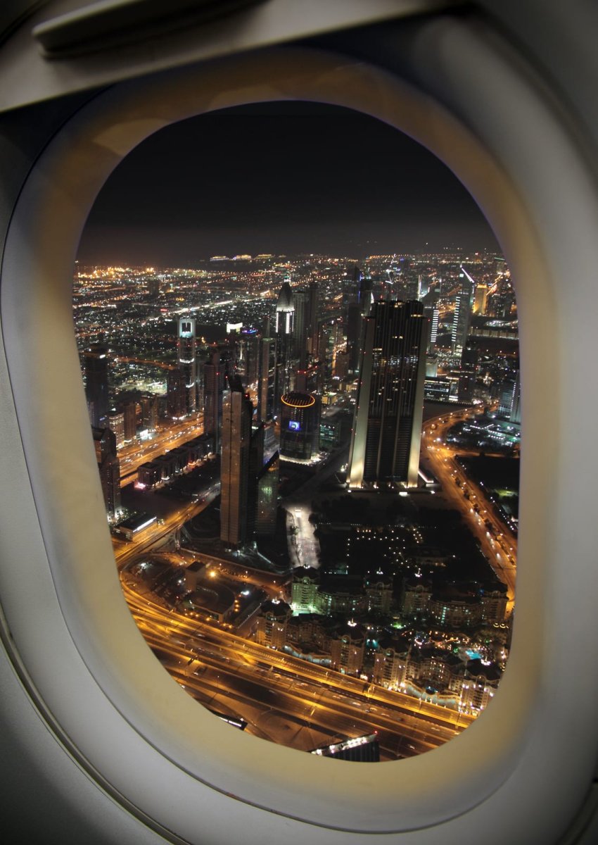 Дубай вид с самолета ночью