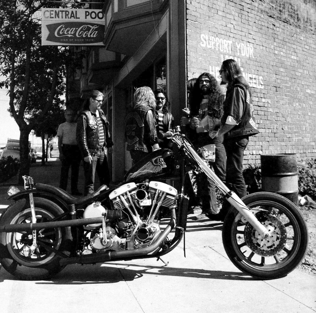 Мотоцикл американский Харлей Дэвидсон