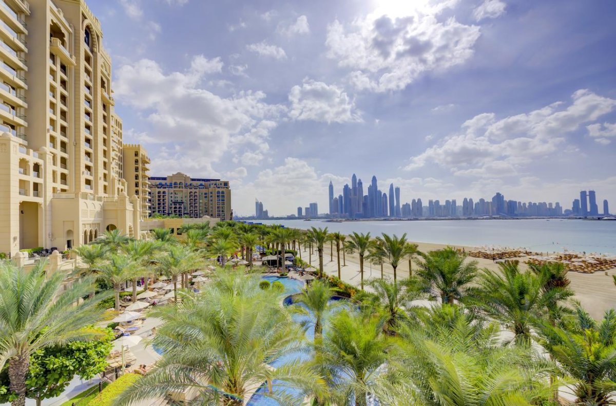 Дубай отель Fairmont the Palm