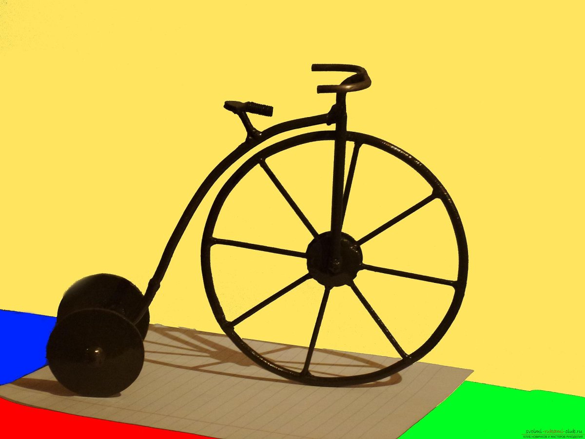 Трёхколёсный велосипед цирковой