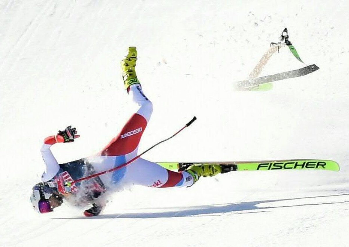 Горные лыжи спортсмены падения