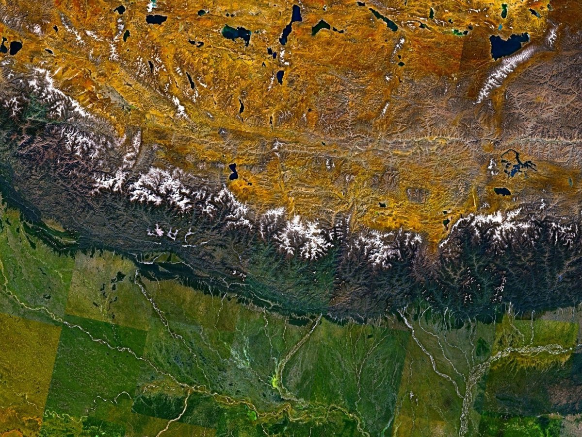 Гималаи космический снимок