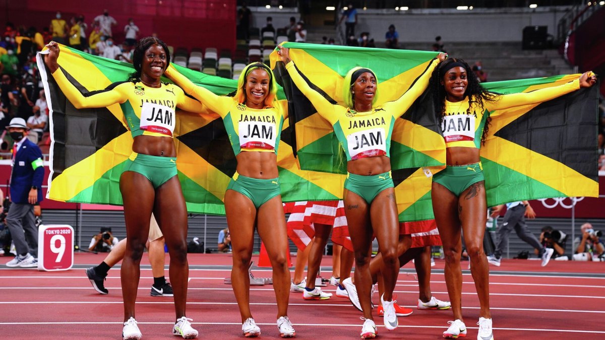 Ямайка бегунья на 100 метров