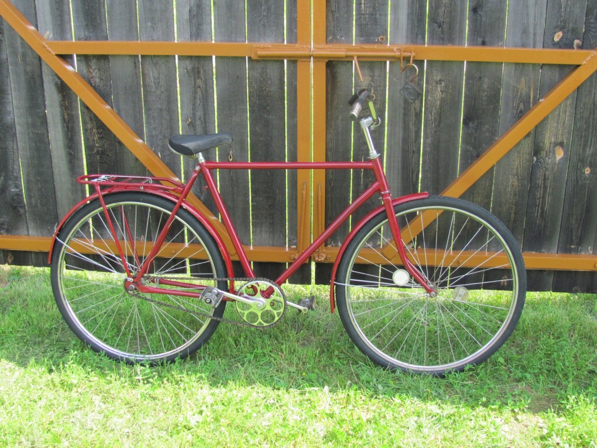 Советский велосипед Урал