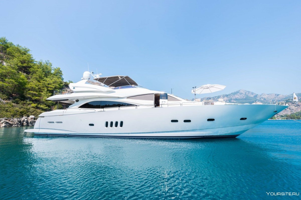 Яхта Motor Yachts