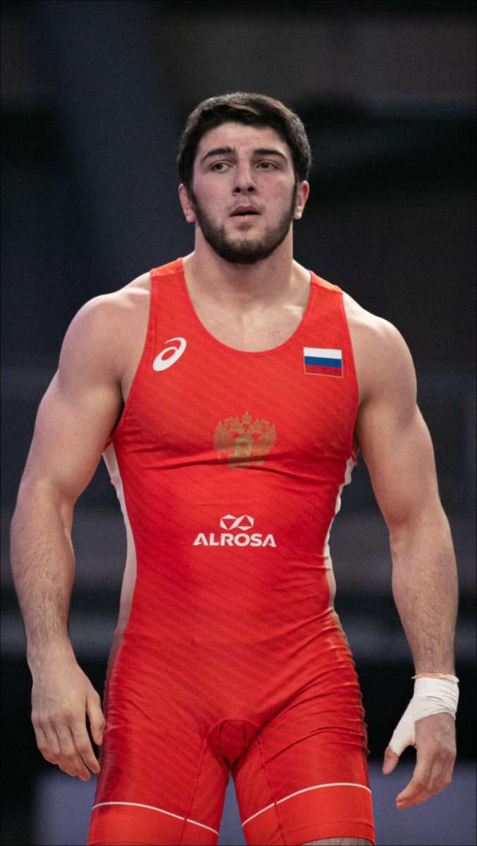 Милад Алирзаев борец