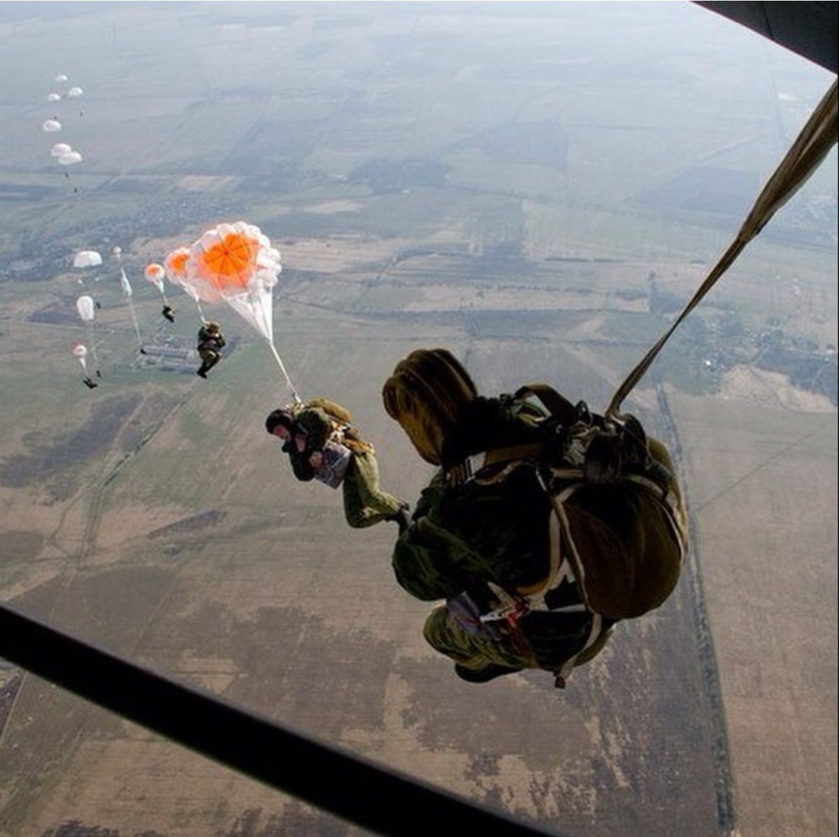 ВДВ прыжки с парашютом с ил76