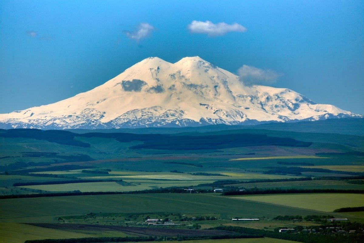 Гора Эльбрус (Кабардино-Балкария, Карачаево-Черкесия)