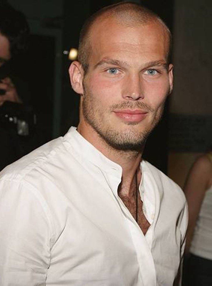 Tommy Ljungberg певец