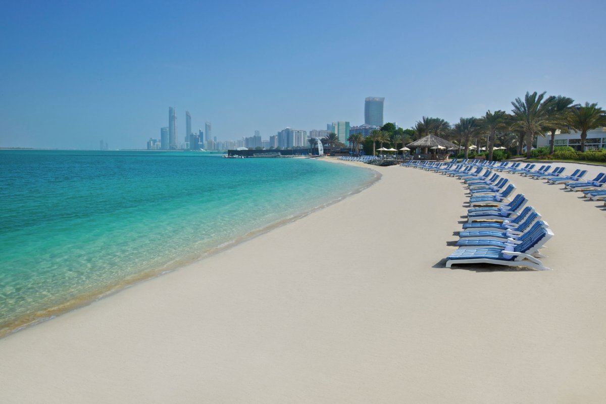 Абу Даби пляжи