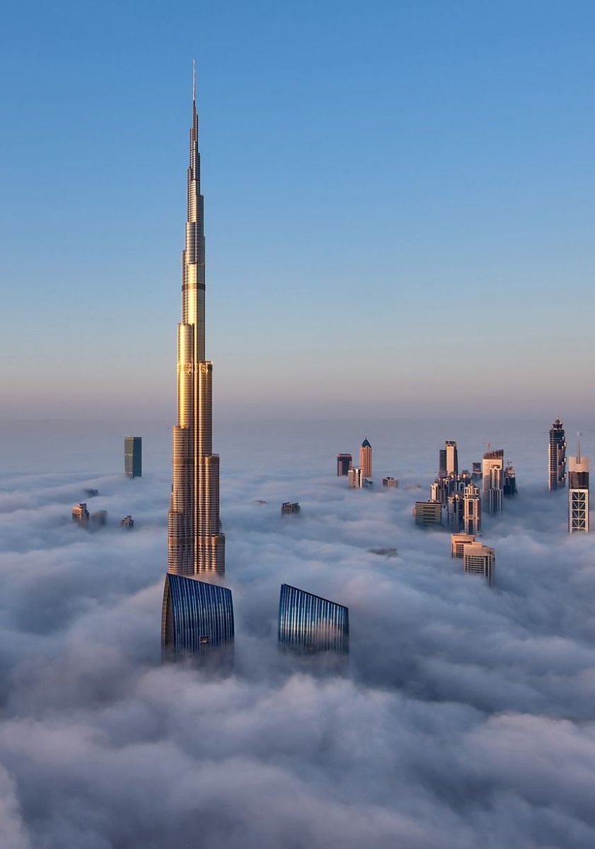 Башня бурдж халифа где. Бурдж-Халифа Дубай 2022. Дубай здание Бурдж Халифа. 163 Этаж Бурдж Халифа. Самый высокий небоскреб Бурдж-Халифа.