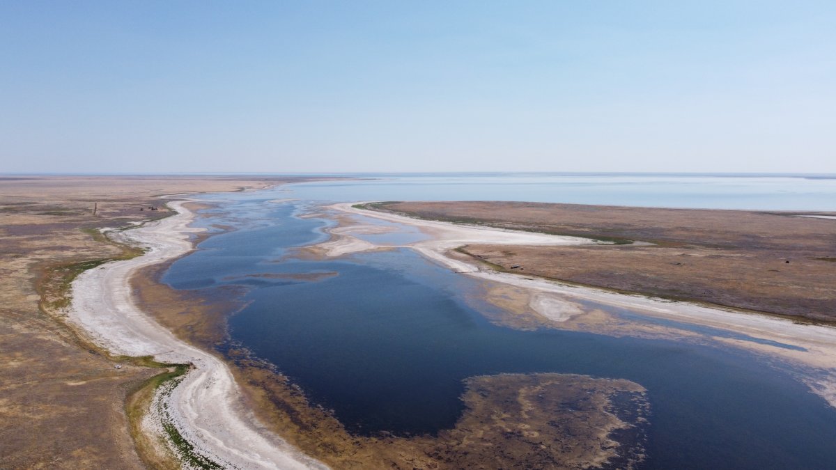 Берег Каспийского моря Калмыкия