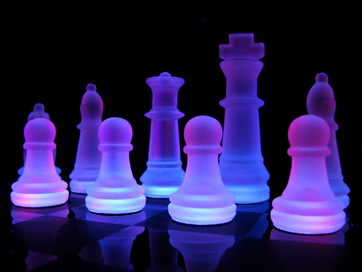 Шахматы с подсветкой