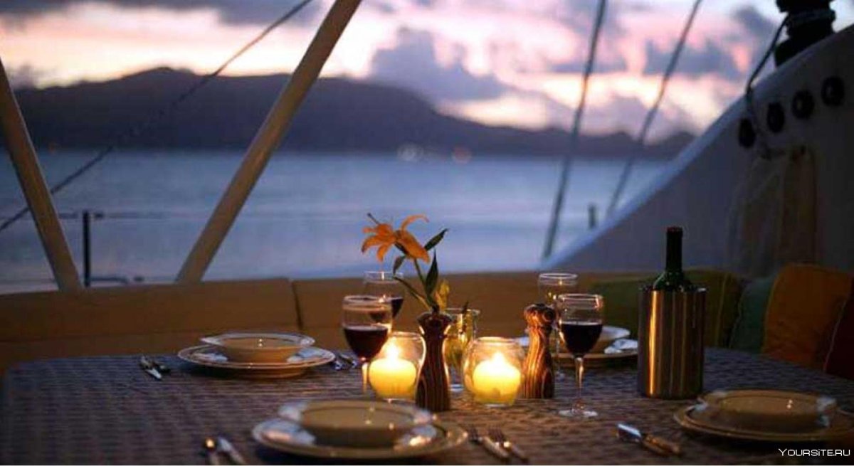Романтический ужин на яхте