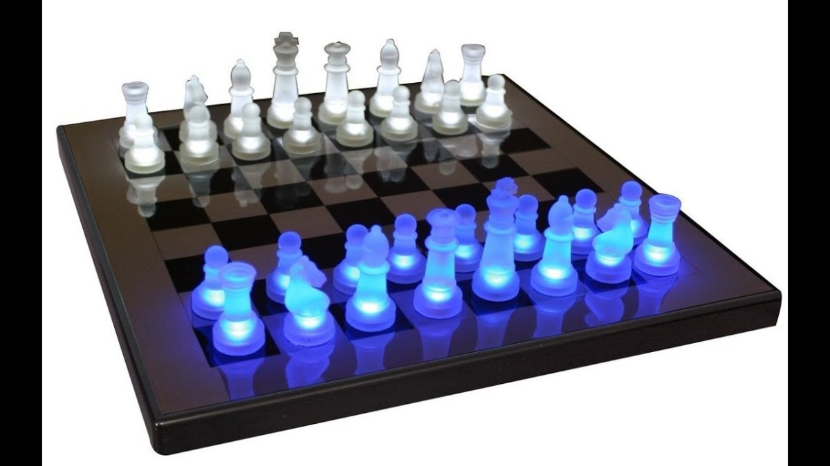 Шахматы с подсветкой