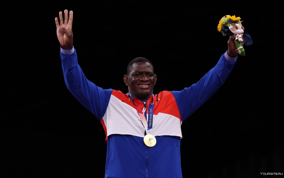 Михаил Лопес борец