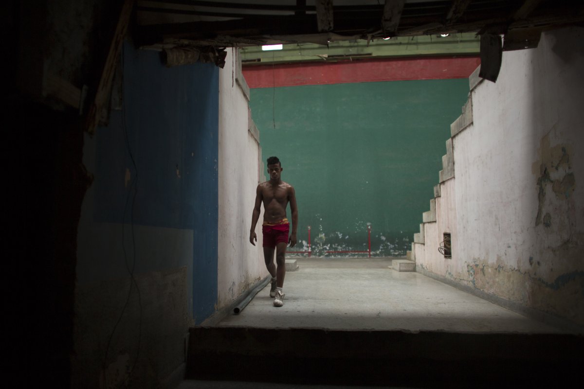 Cuban teen wrestlers