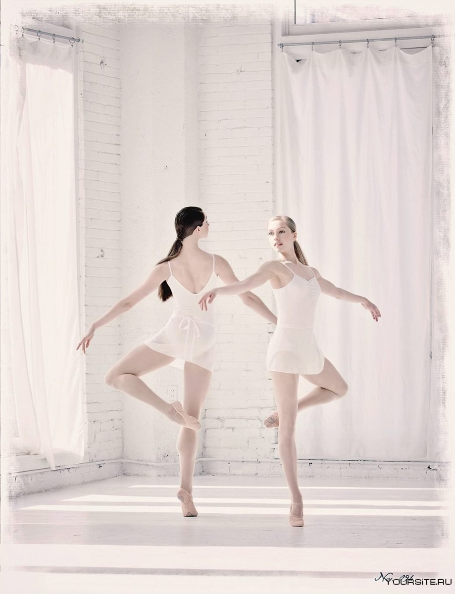 Фотосессия двух балерин