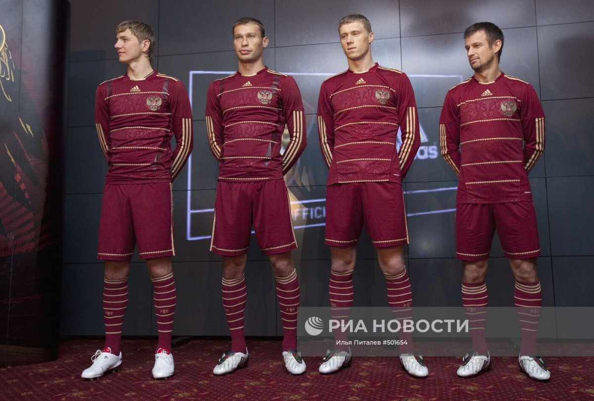 Новая форма сборной России по футболу 2022