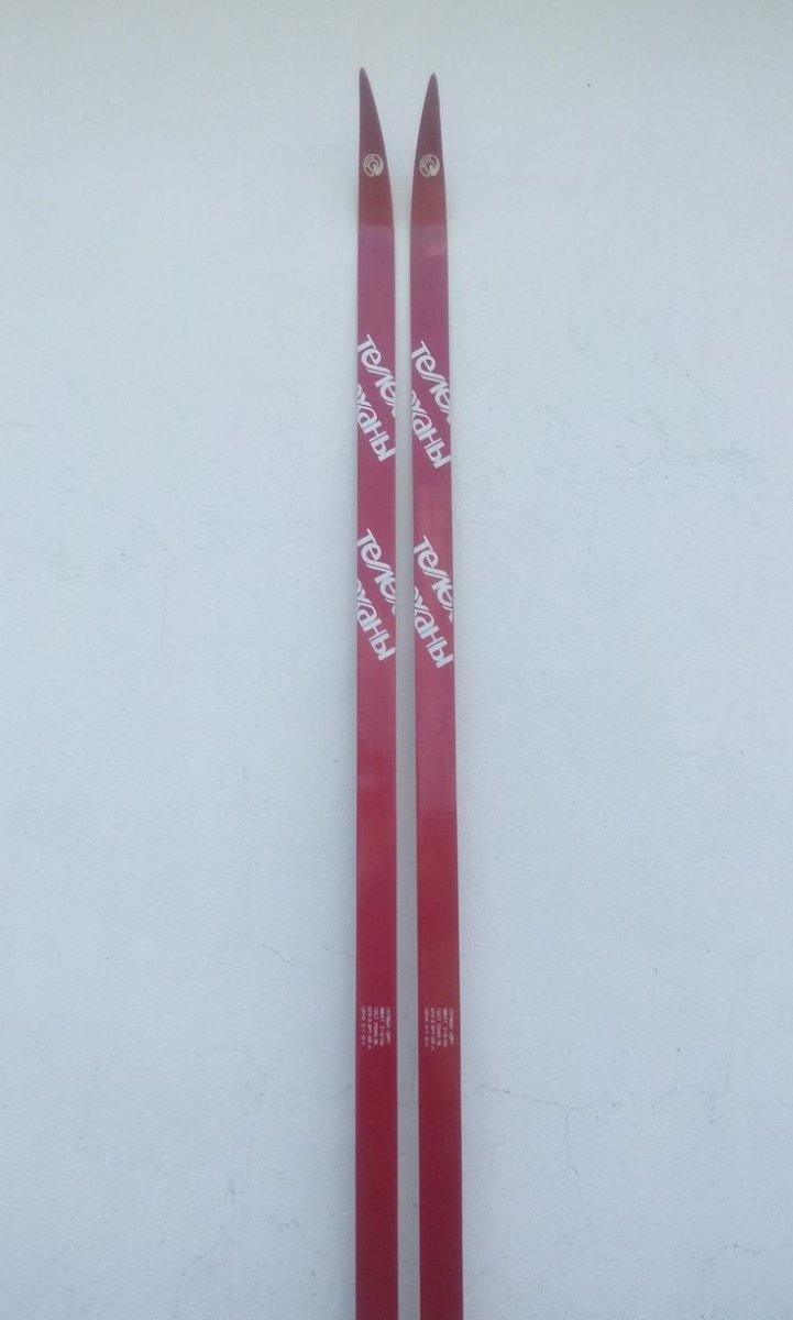 USSR изготовлено лыжи